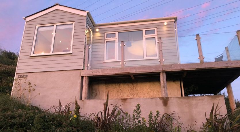 Photo of E28 HI-Up, Riviere Towans