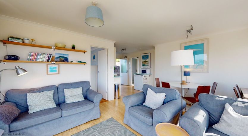 Photo of E28 HI-Up, Riviere Towans