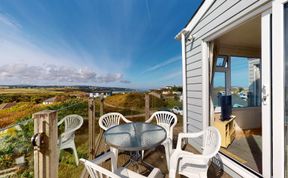 Photo of E28 HI-Up, Riviere Towans