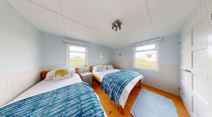 Photo of E23 Porthpean, Riviere Towans