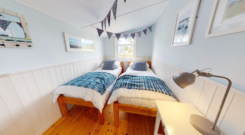 Photo of E23 Porthpean, Riviere Towans