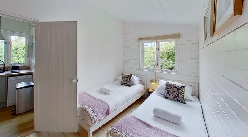 Photo of D04 Hawaiian (D4), Riviere Towans