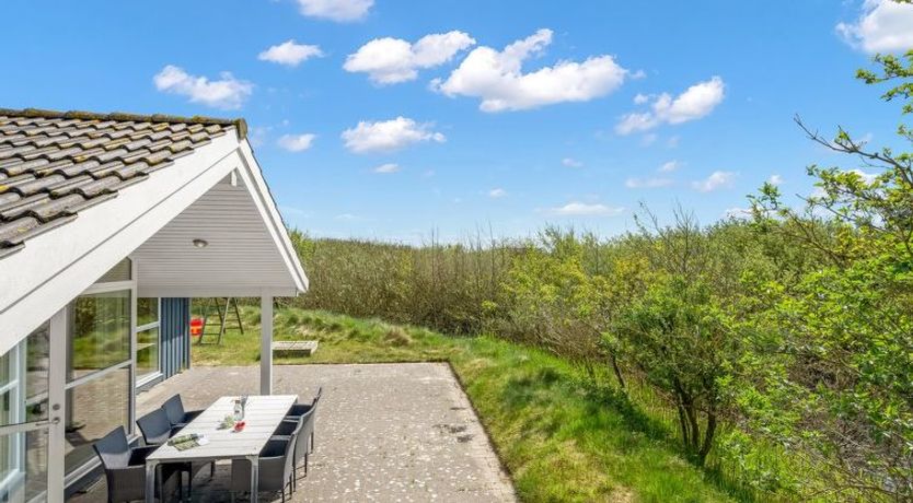 Photo of "Dagny" - 300m from the sea