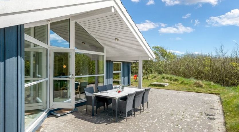 Photo of "Dagny" - 300m from the sea