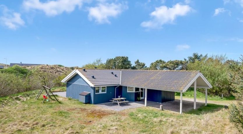 Photo of "Dagny" - 300m from the sea