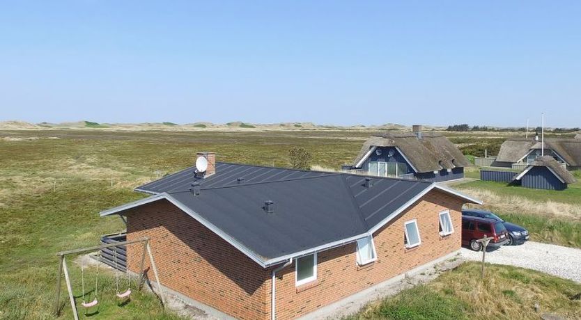 Photo of "Sorella" - 800m from the sea