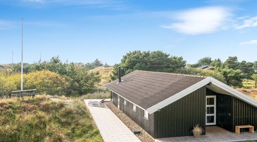 Photo of "Edvardine" - 400m from the sea