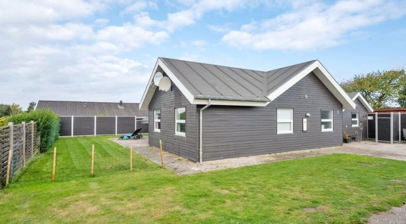 Photo of "Thorwith" - 150m from the sea