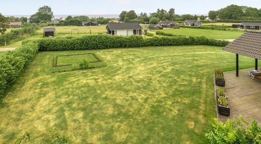 Photo of "Juliana" - 400m from the sea