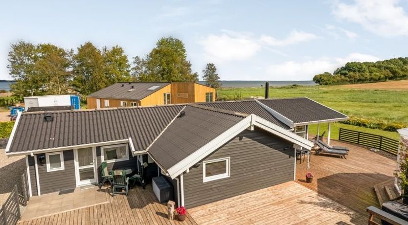 Photo of "Eisa" - 75m from the sea