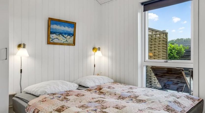 Photo of "Sigrun" - 300m from the sea