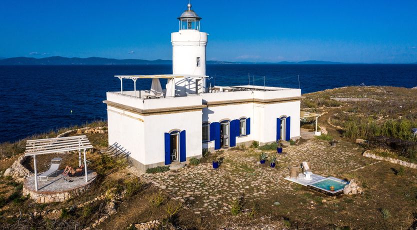 Photo of Lighthouse Island