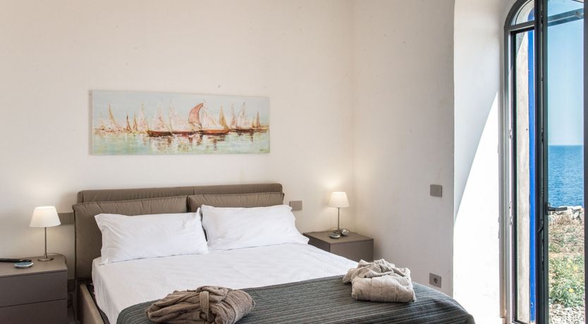 Photo of Lighthouse Island