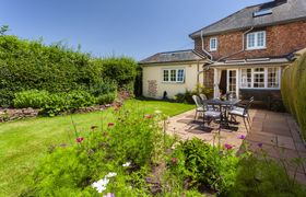 Photo of the-garden-flat-at-jacobs-pond-nr-monksilver