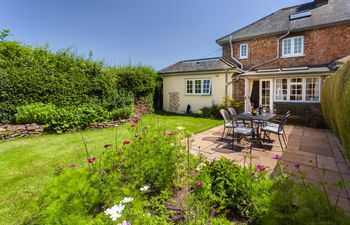 The Garden Flat at Jacobs Pond, Nr Monksilver Holiday Home