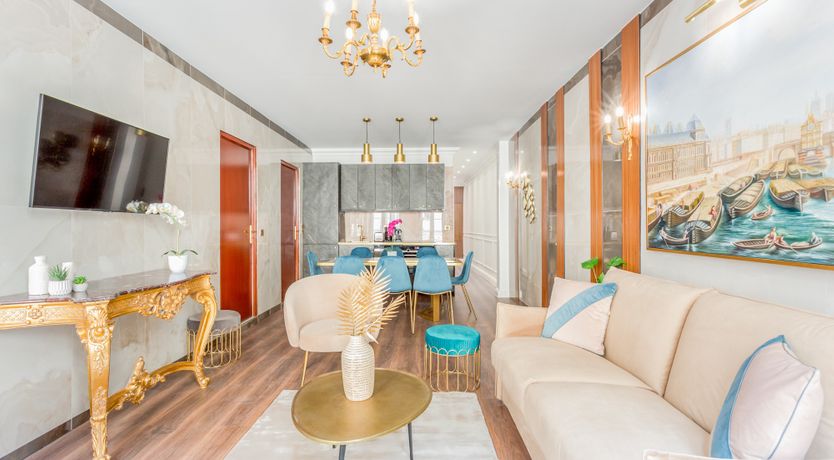 Photo of Date With The Night