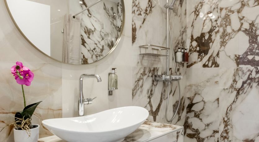 Photo of Date With The Night