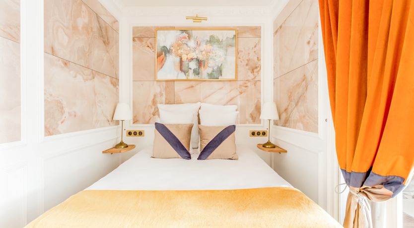 Photo of Date With The Night