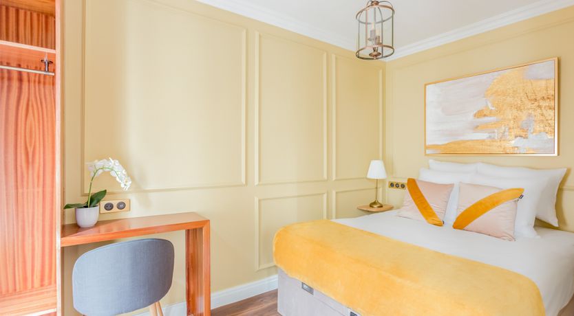 Photo of Date With The Night