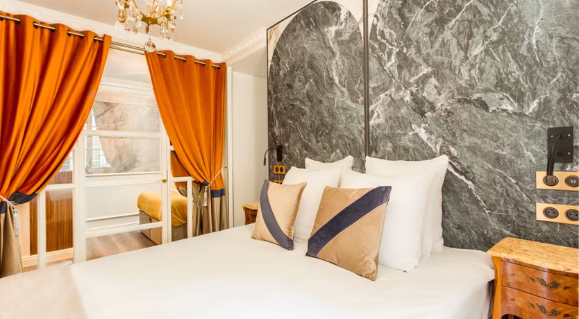 Photo of Date With The Night