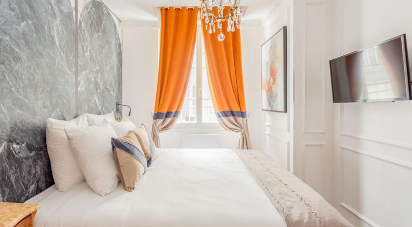 Photo of Date With The Night