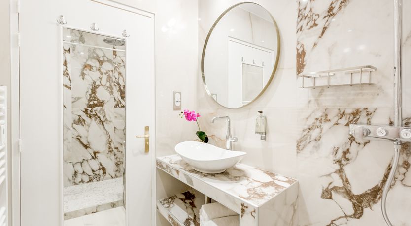 Photo of Date With The Night