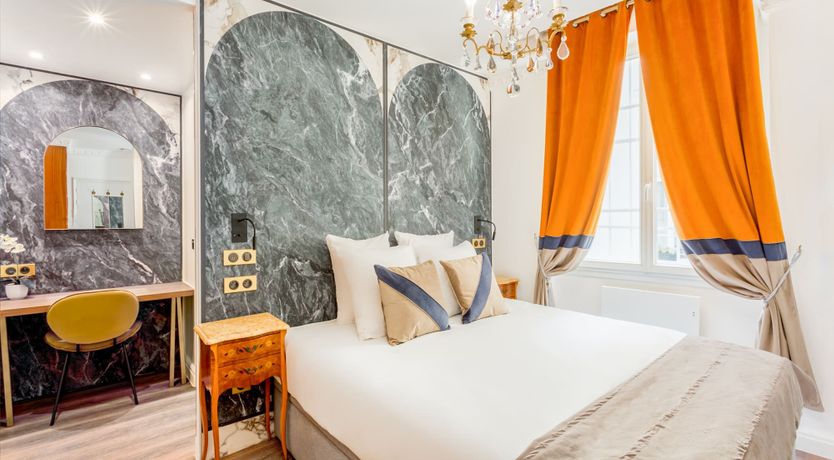 Photo of Date With The Night