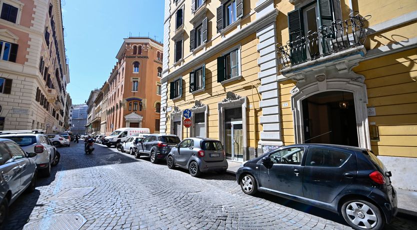 Photo of Jewel in Rome