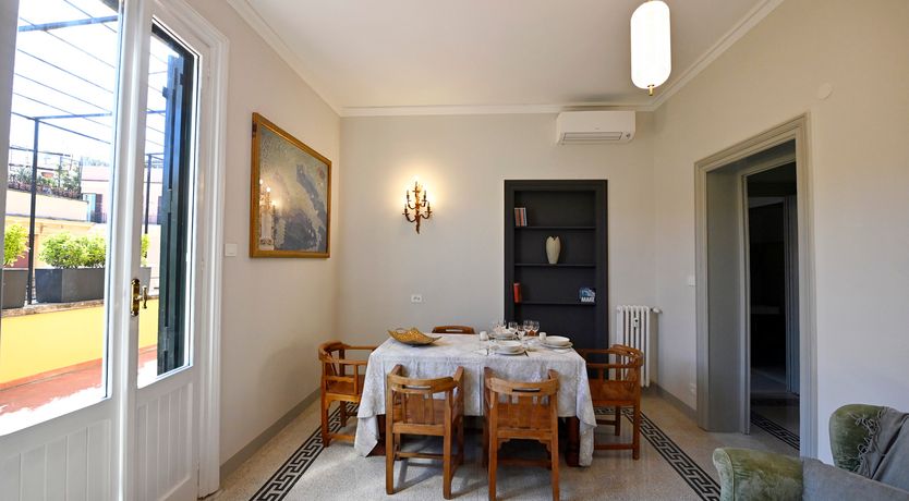 Photo of Jewel in Rome