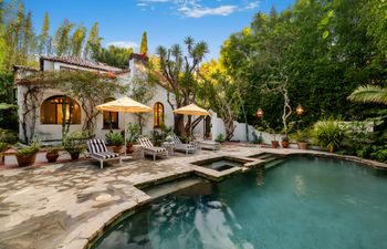 Sunset Revival Holiday Home