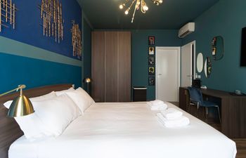 Milan Embrace Holiday Home