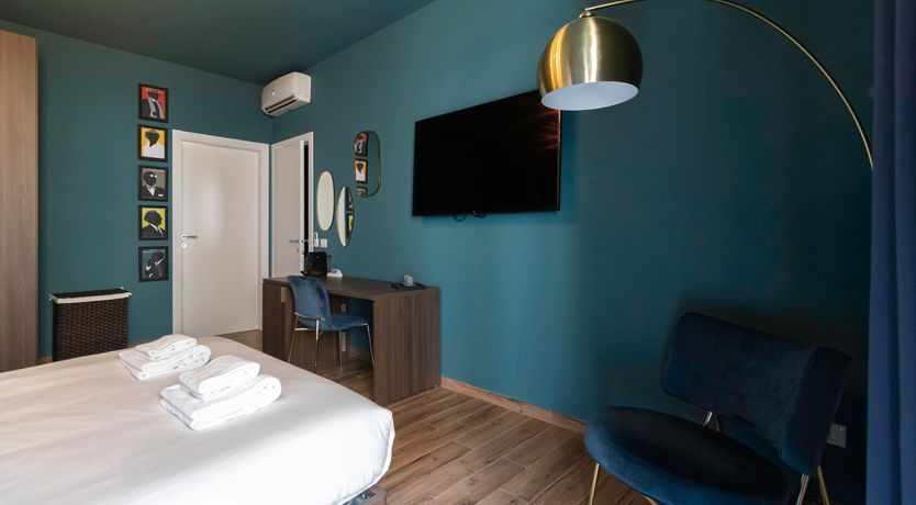 Photo of Milan Embrace