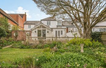Bridge Cottage Holiday Home