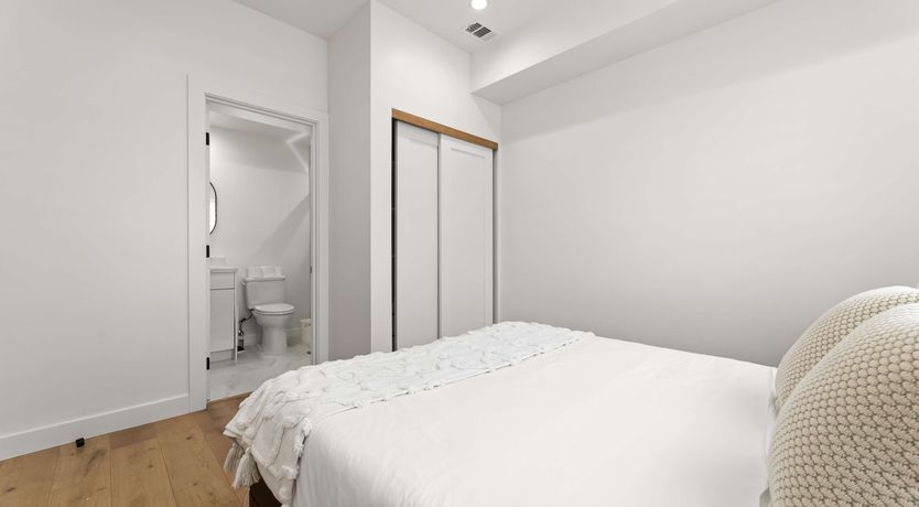 Photo of Valley Village Vibes