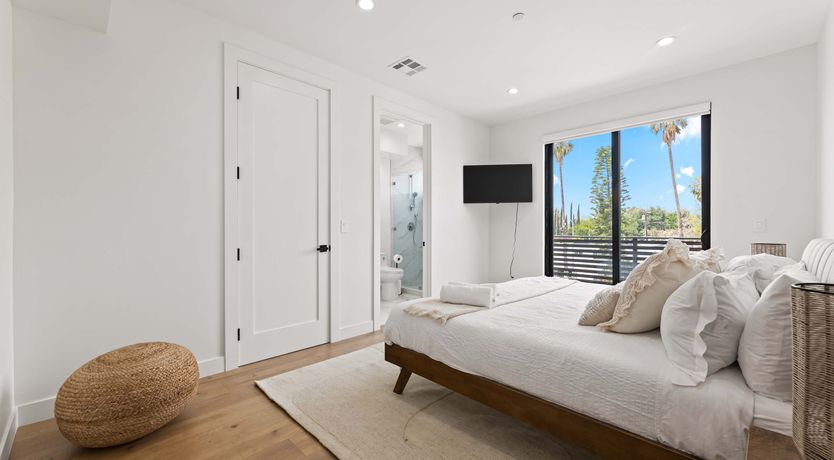 Photo of Valley Village Vibes