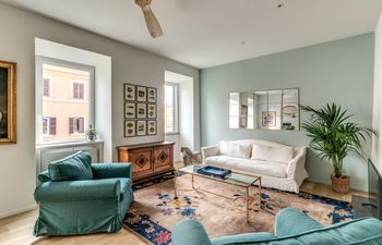 Artful Roman Retreat Holiday Home
