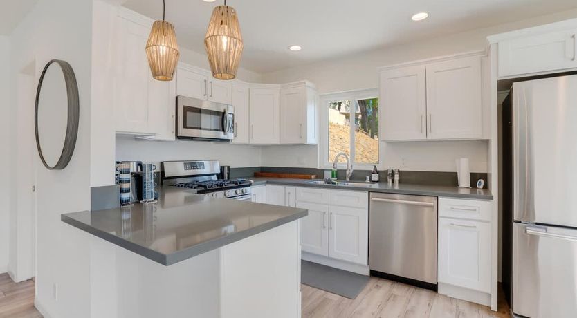 Photo of Woodland Hills Retreat