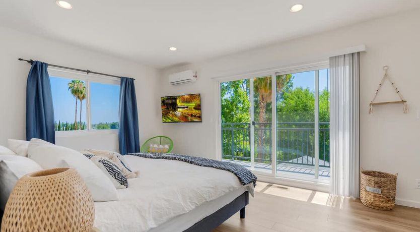 Photo of Woodland Hills Retreat