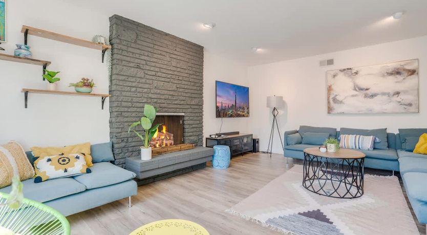 Photo of Woodland Hills Retreat