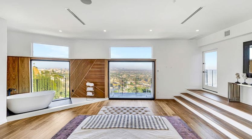 Photo of A Hollywood Star