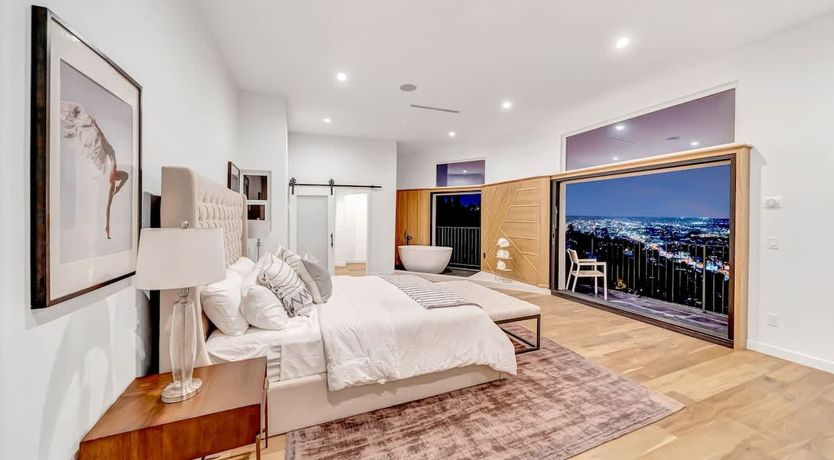 Photo of A Hollywood Star