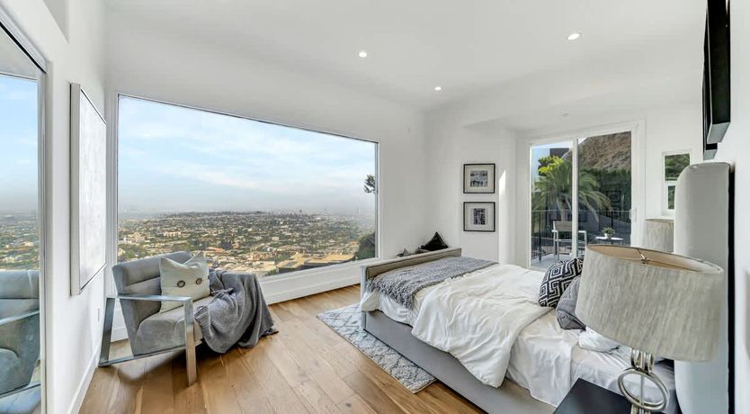 Photo of A Hollywood Star