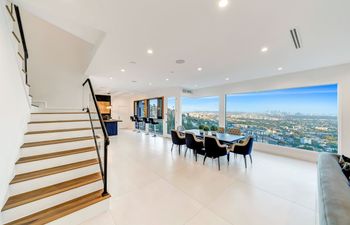 A Hollywood Star Holiday Home