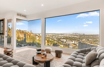 A Hollywood Star Holiday Home