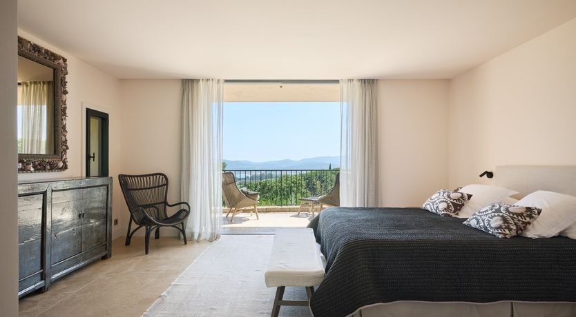 Photo of Vivid Stone