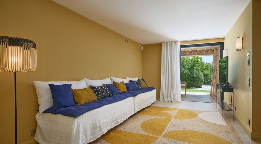 Photo of Vivid Stone