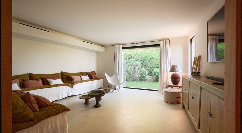 Photo of Vivid Stone