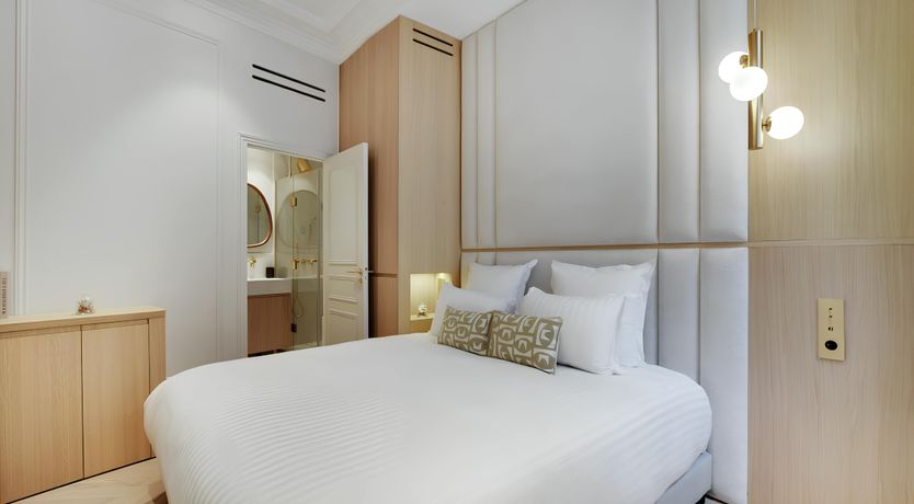 Photo of Parisian Arcades