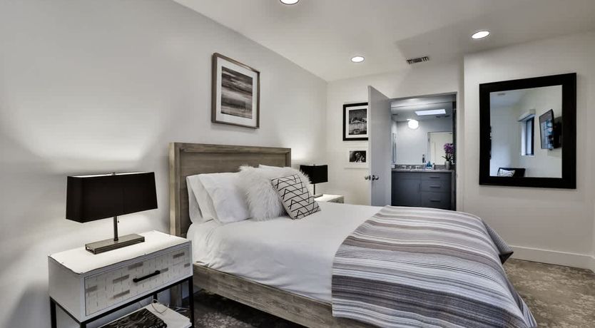 Photo of Quiet Heights