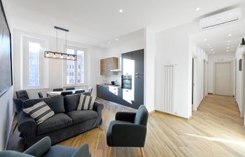 Cheerful Living Holiday Home